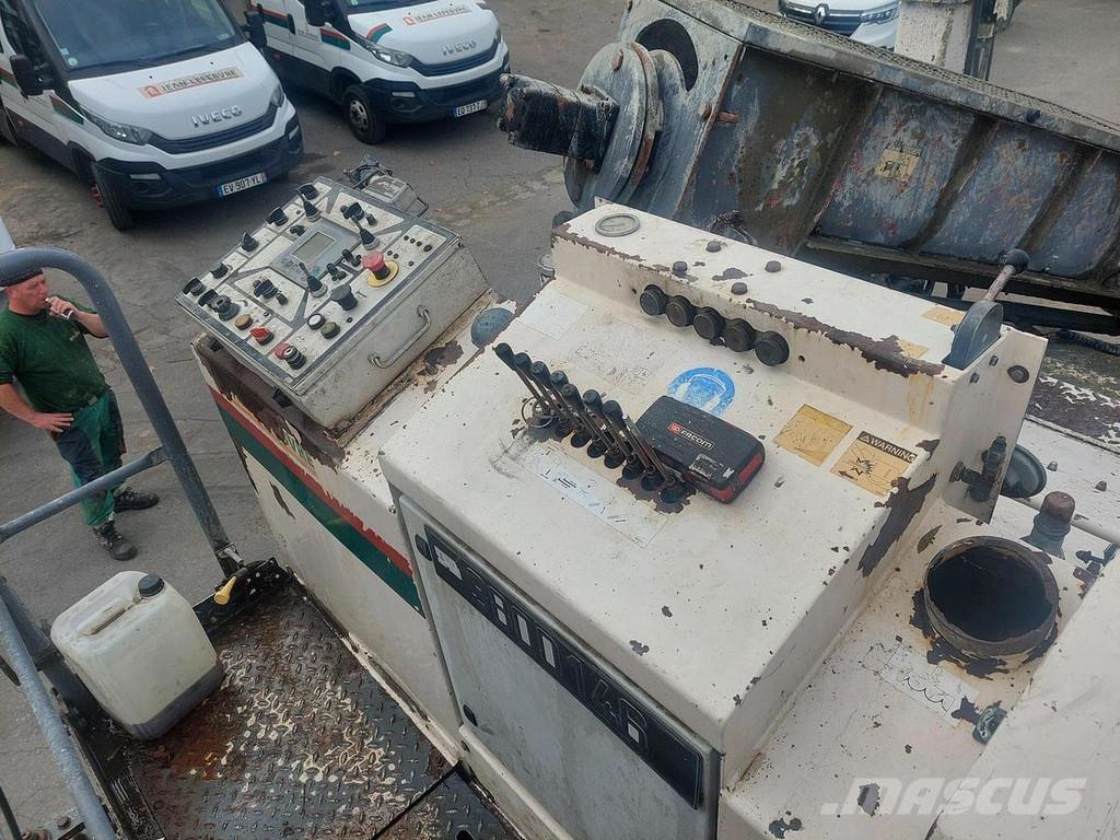 Wirtgen SP150F コンクリートフィニッシャ