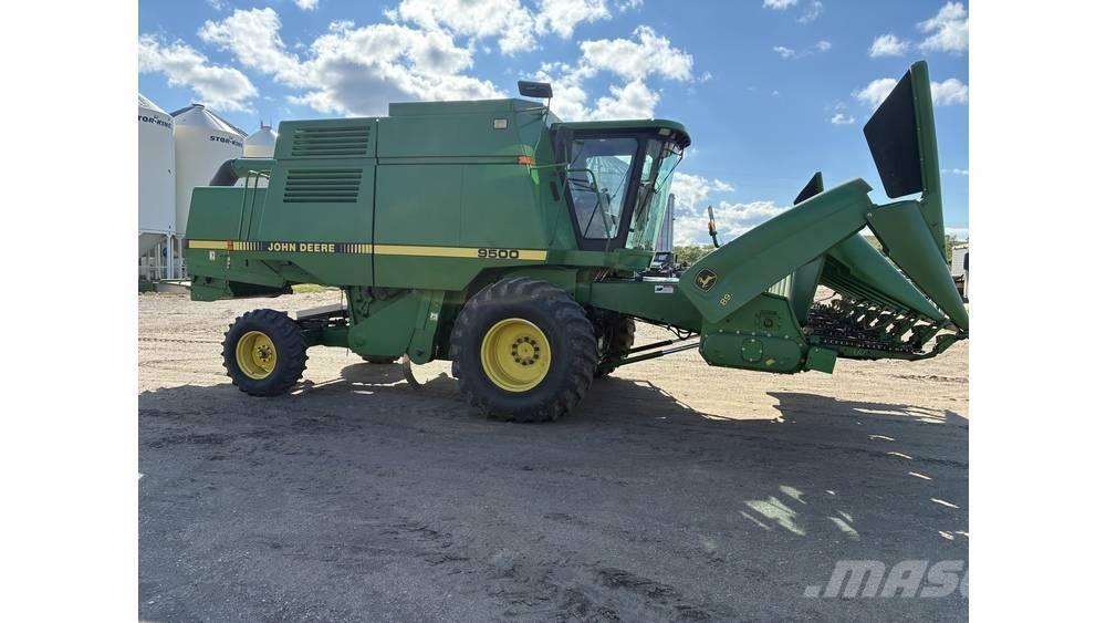 John Deere 9550 コンバイン