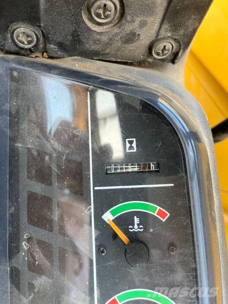 Komatsu PC 20 R-8 ミニ油圧ショベル 7t以下（ミニユンボ・ミニディガー）