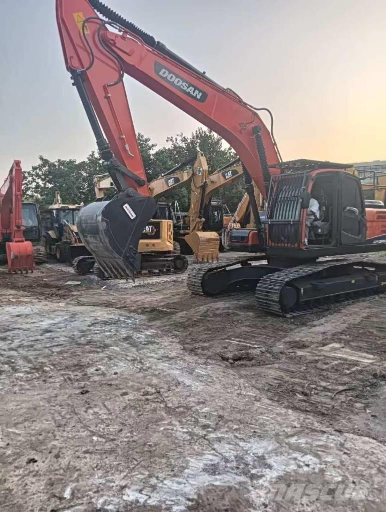Doosan DX 225 LC-9C 大型油圧ショベル12t以上（パワーショベル・ユンボ）
