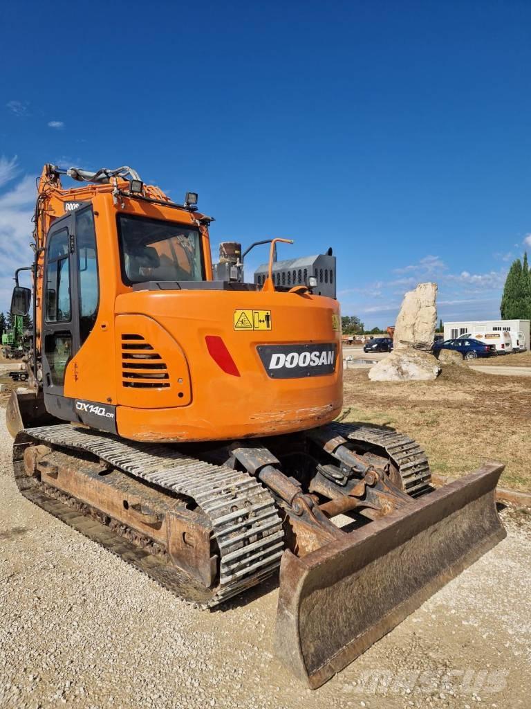 Doosan DX 140 LCR 大型油圧ショベル12t以上（パワーショベル・ユンボ）