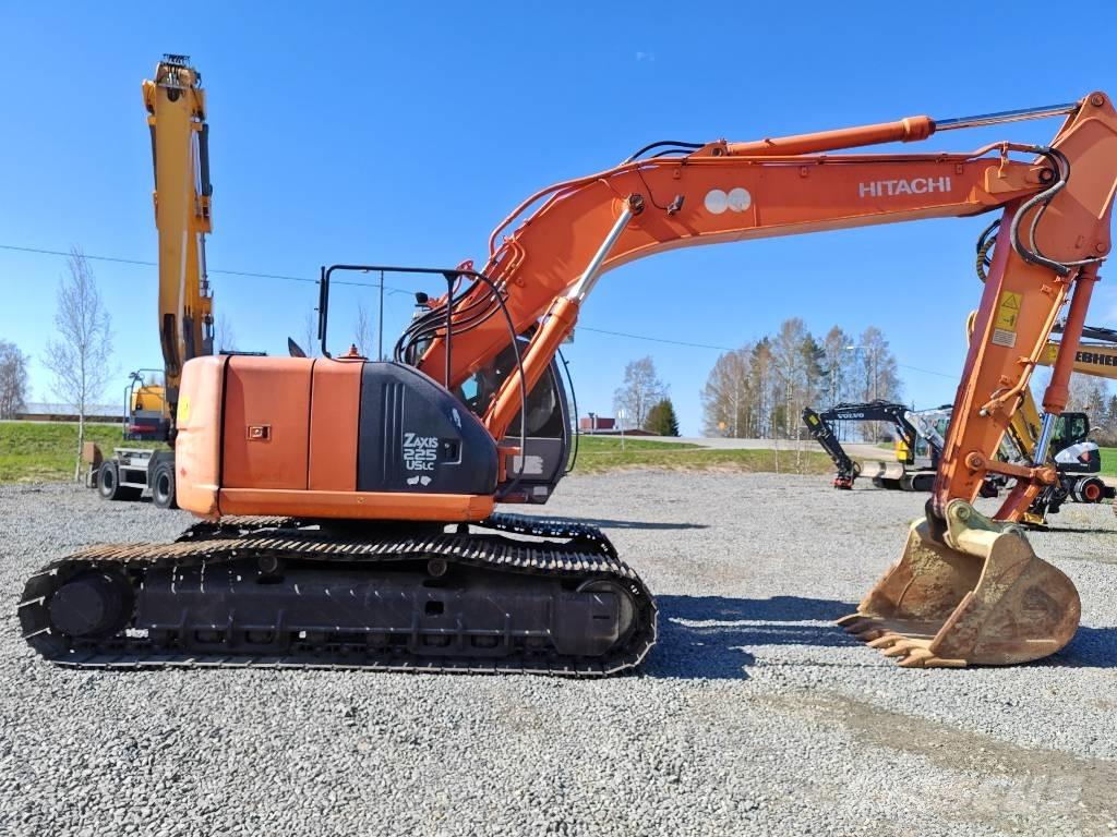 Hitachi ZX 225 US 大型油圧ショベル12t以上（パワーショベル・ユンボ）