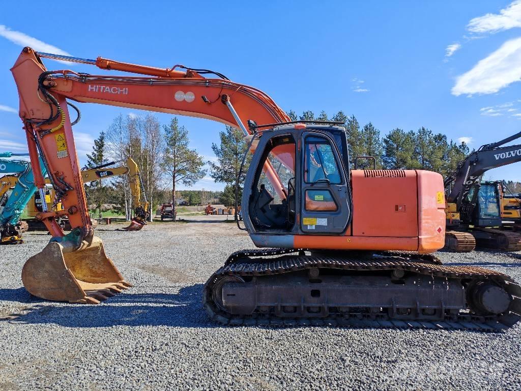 Hitachi ZX 225 US 大型油圧ショベル12t以上（パワーショベル・ユンボ）