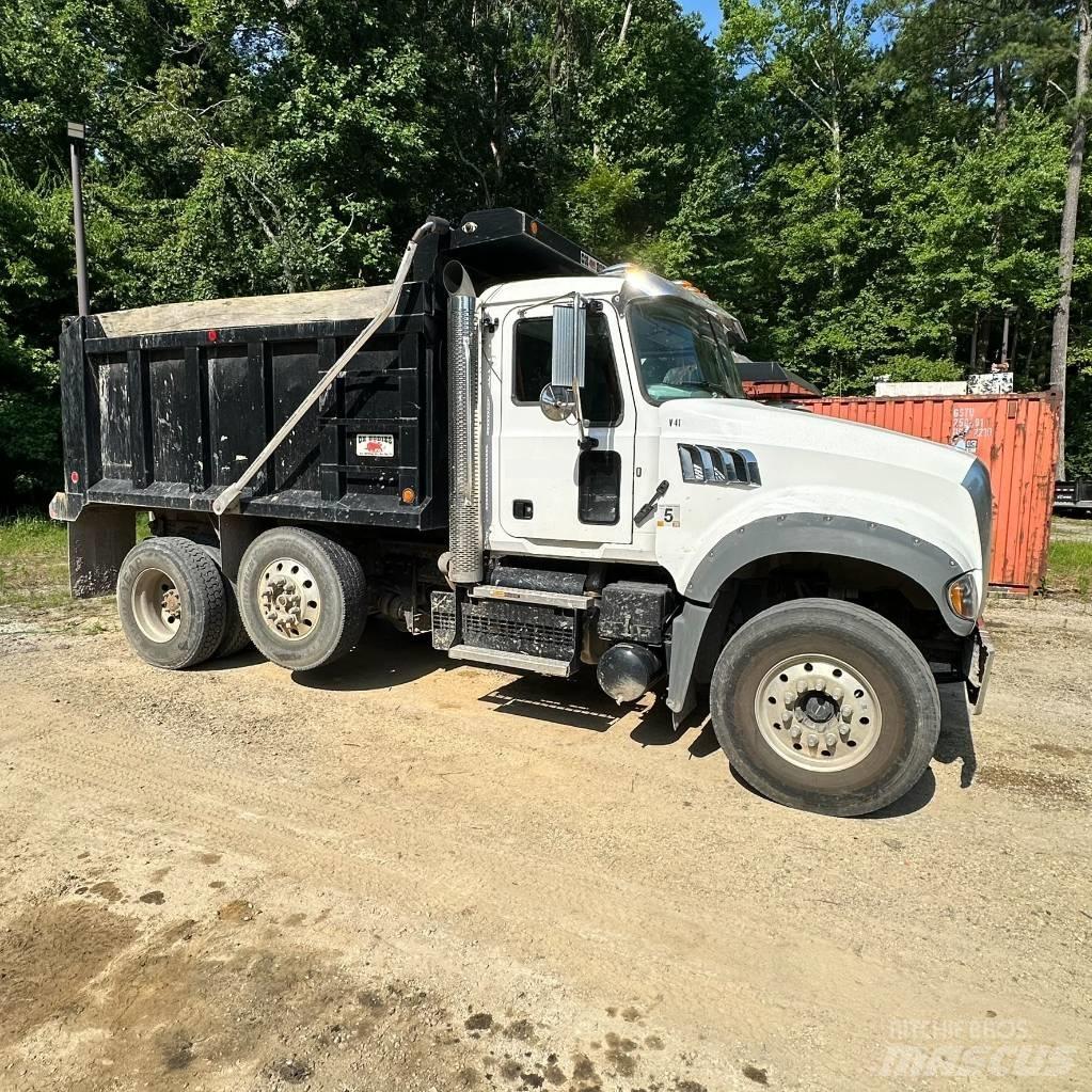 Mack GR 42 F9 ダンプ