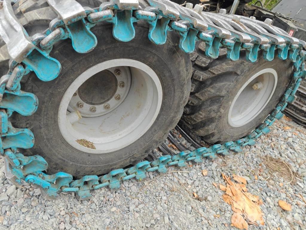 Komatsu 901 XC ハーベスター