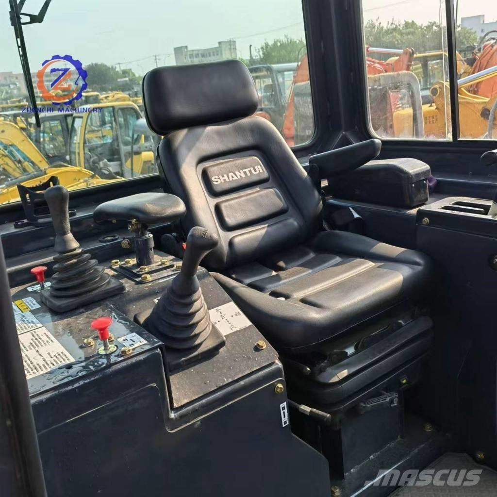 Shantui SD 22 ブルドーザー