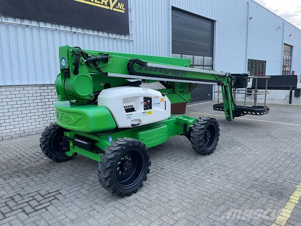 Niftylift HR 21 4x4 ブームリフト　屈伸型