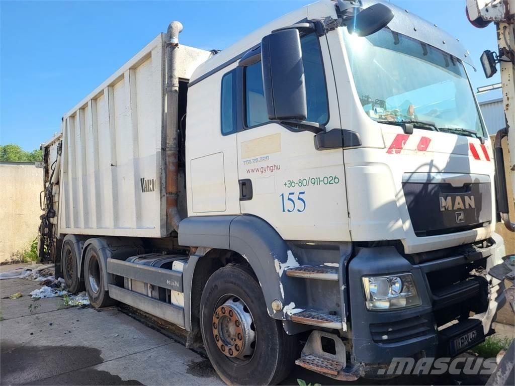 MAN TGS 28.320 6X2 キャブ付きシャーシ