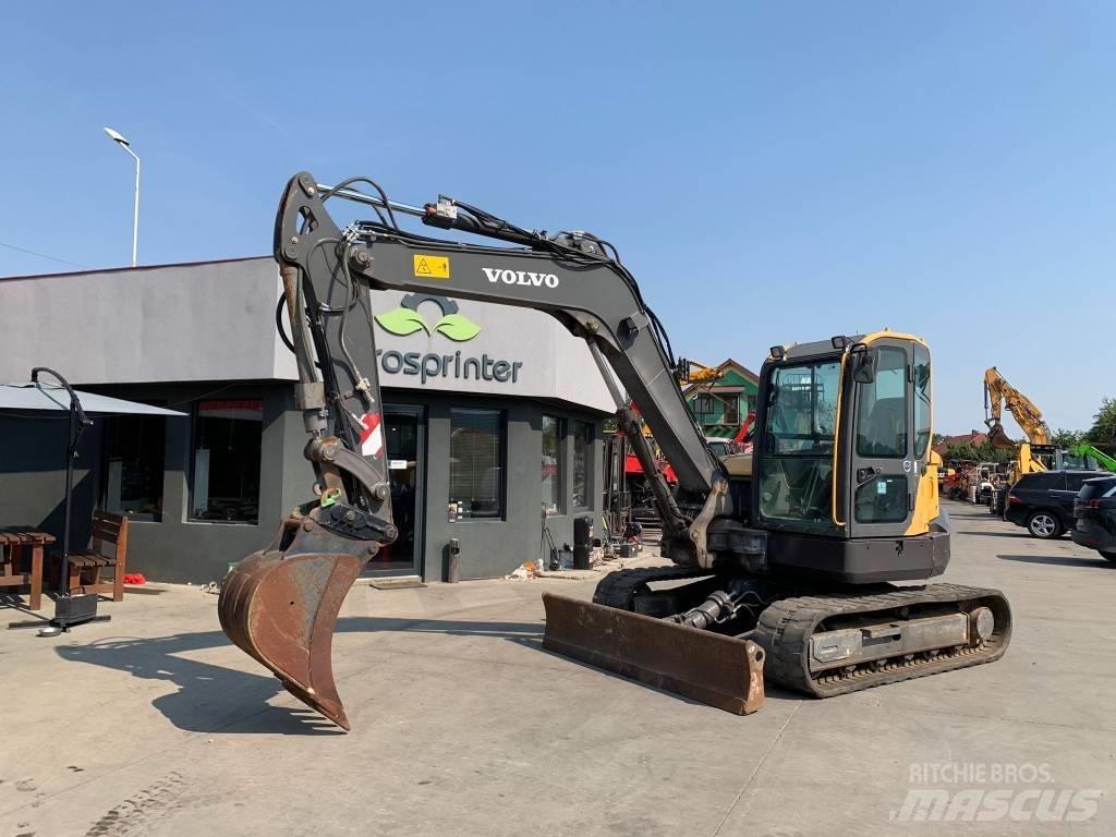 Volvo ECR 88 D 中型油圧ショベル 7ｔ-12ｔ（ユンボ・パワーショベル・バックホー）