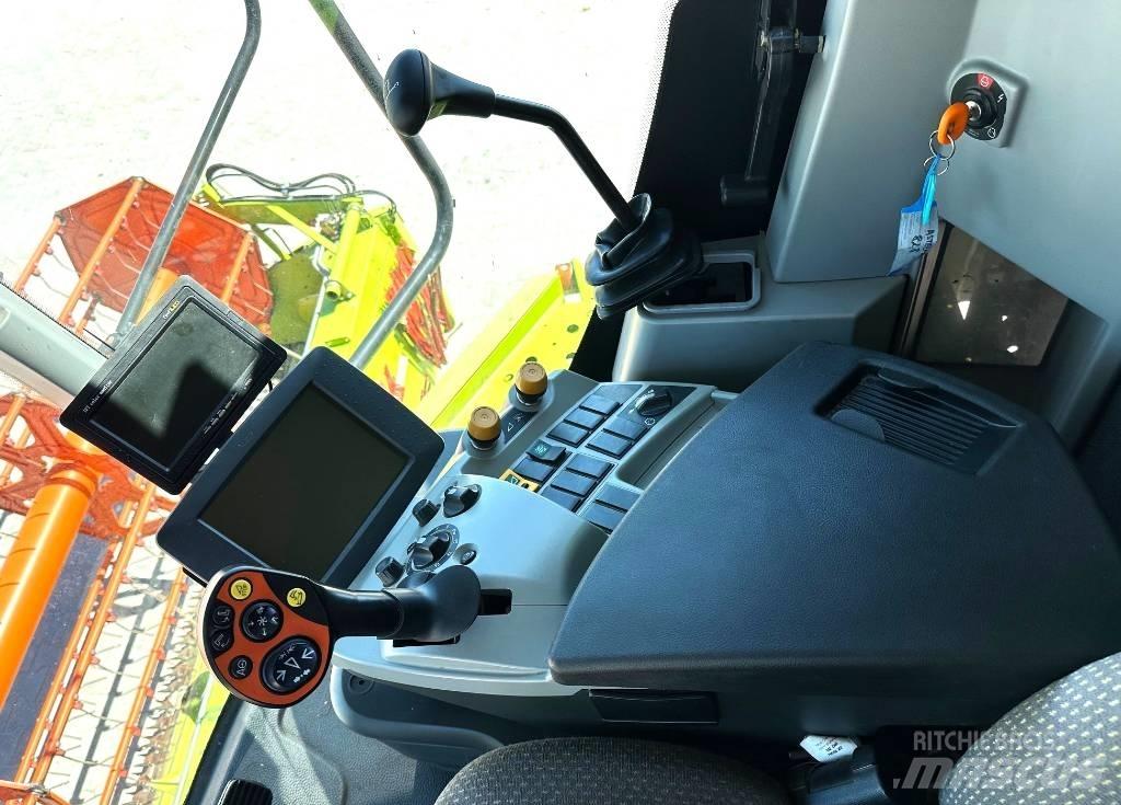 CLAAS Tucano 450 コンバイン
