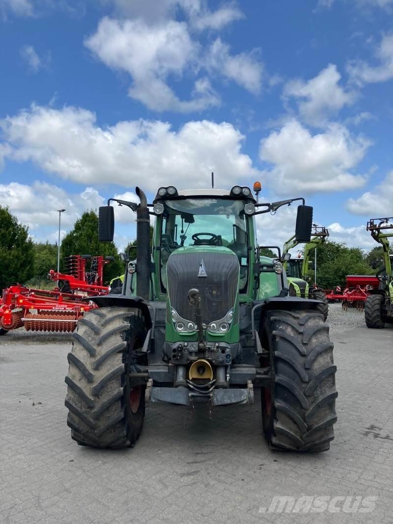 Fendt 824 Vario トラクター