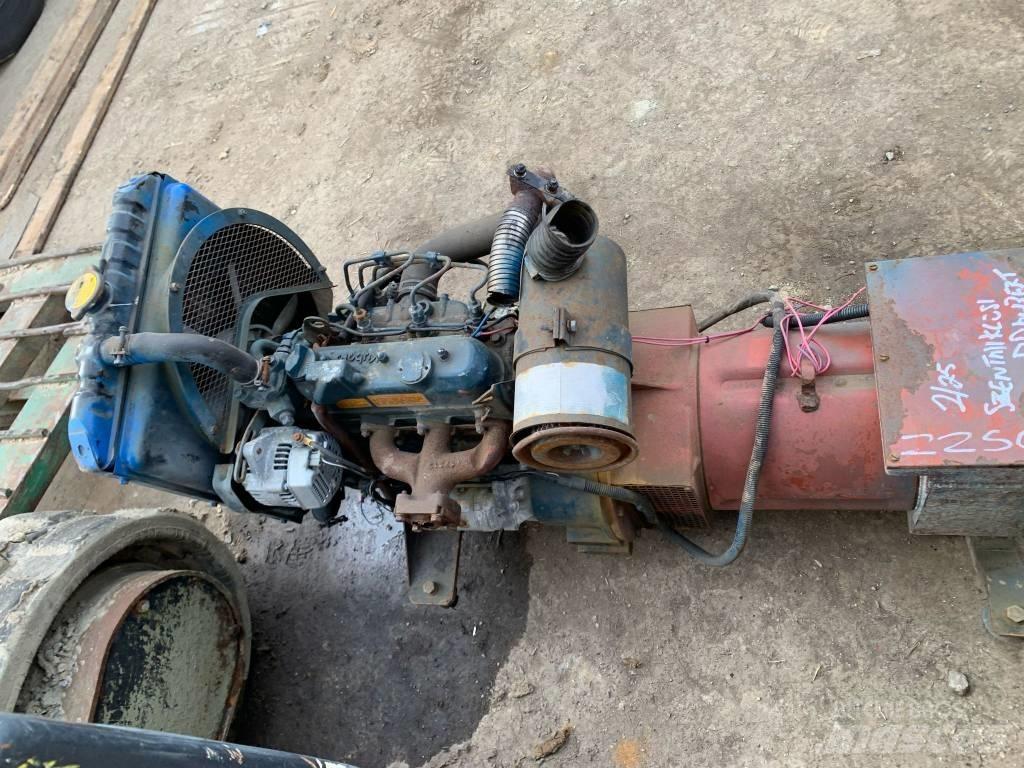Kubota D 905E ENGINE エンジン