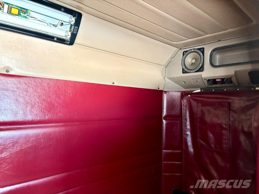 Peterbilt 379 中古トラクターヘッド | トレーラーヘッド
