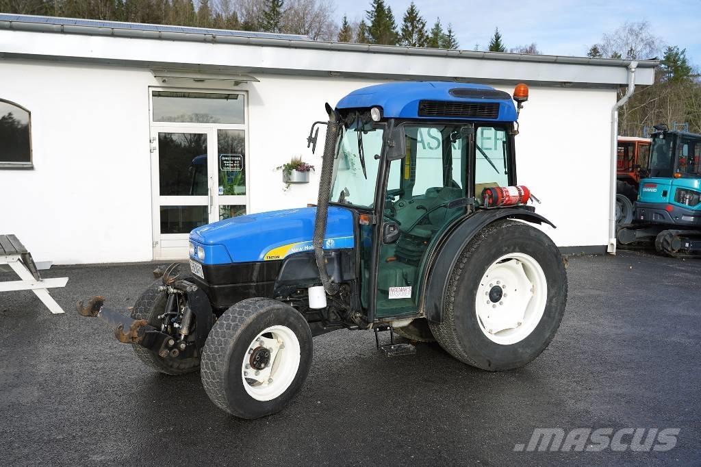 New Holland TN70NA トラクター
