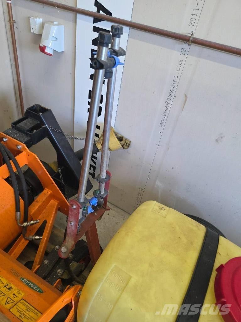 John Deere 855 コンパクトトラクター