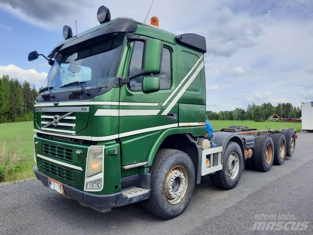 Volvo FM 13 キャブ付きシャーシ
