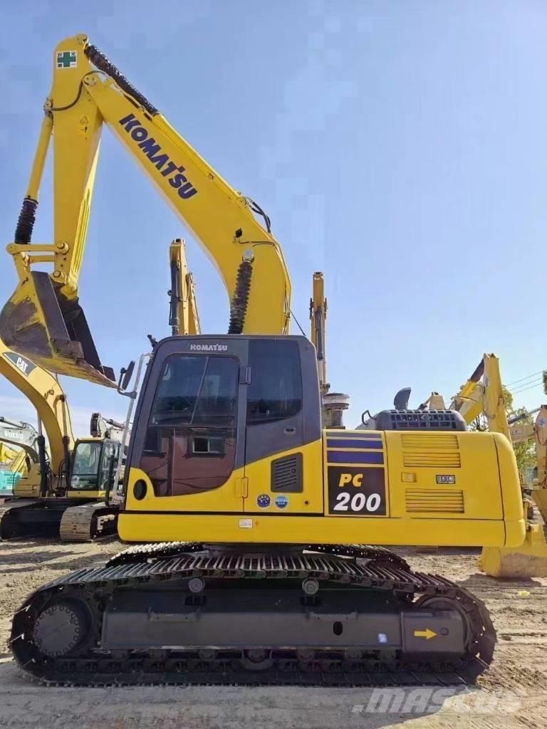 Komatsu PC 200-8 大型油圧ショベル12t以上（パワーショベル・ユンボ）