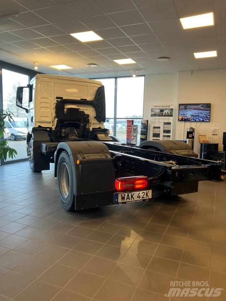 MAN TGM 18.290 キャブ付きシャーシ