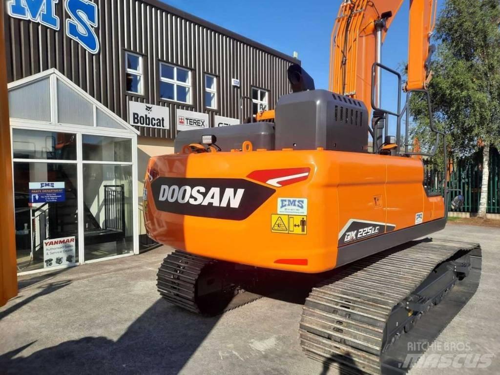 Doosan Dx225LC-7 大型油圧ショベル12t以上（パワーショベル・ユンボ）