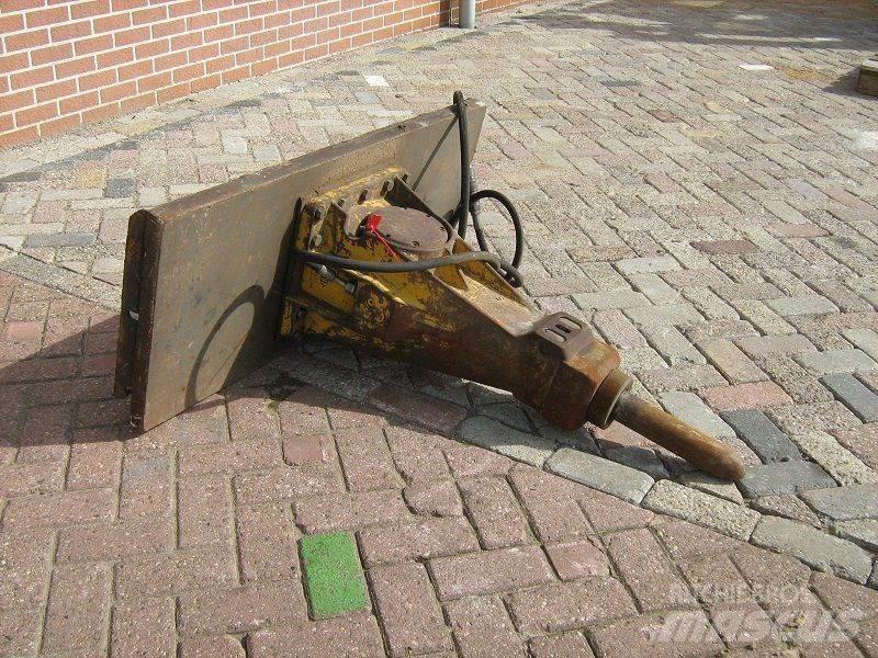 Atlas Copco SBC410 自走式クラッシャー