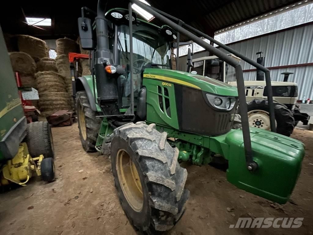 John Deere 6100 M トラクター