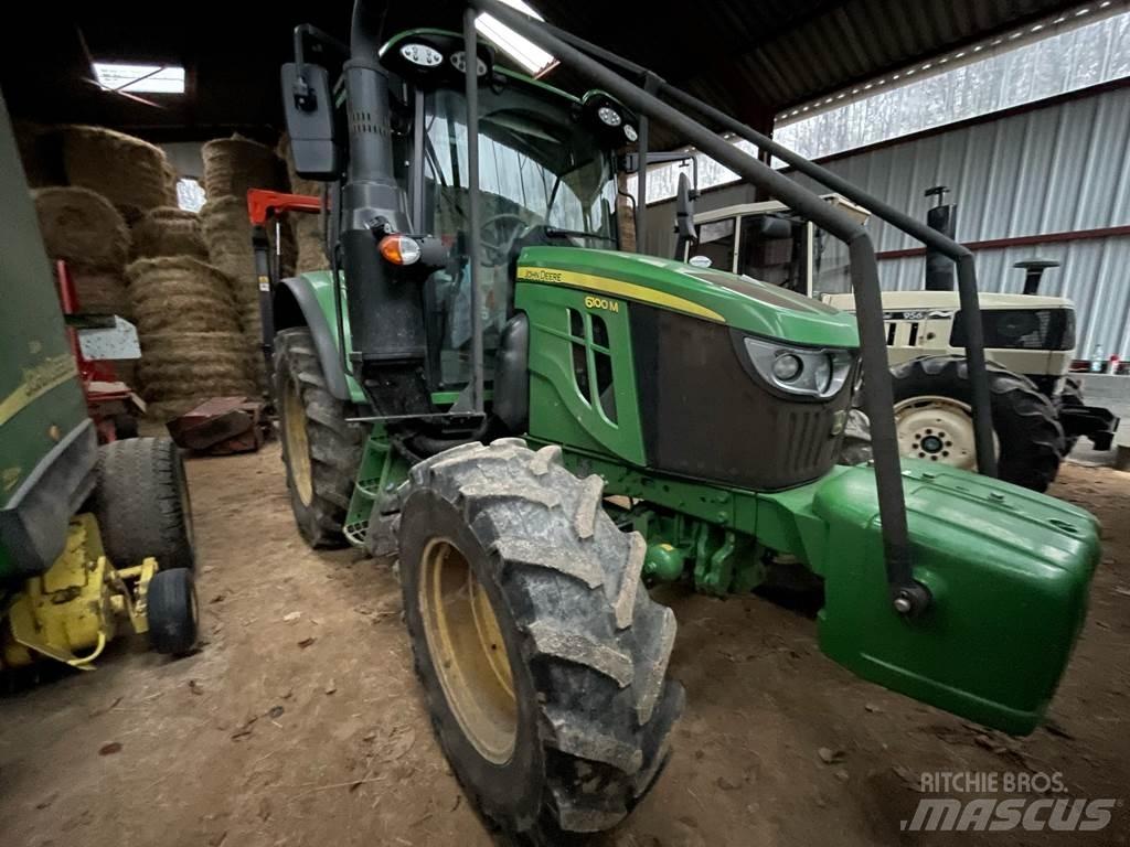 John Deere 6100 M トラクター