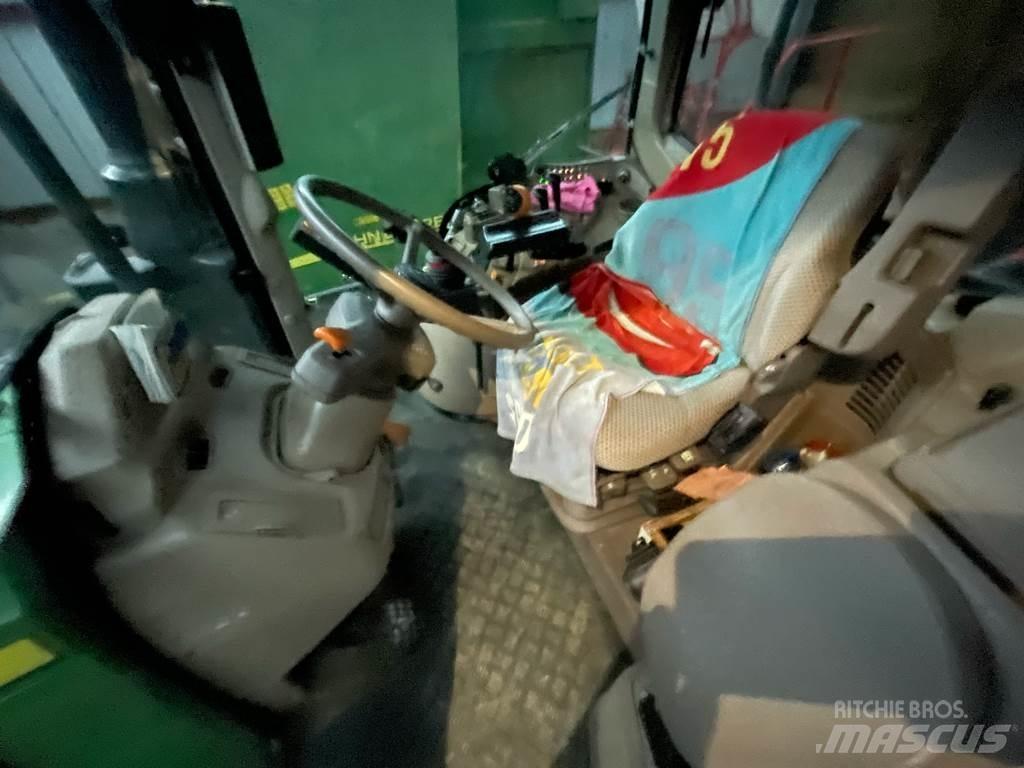 John Deere 6100 M トラクター