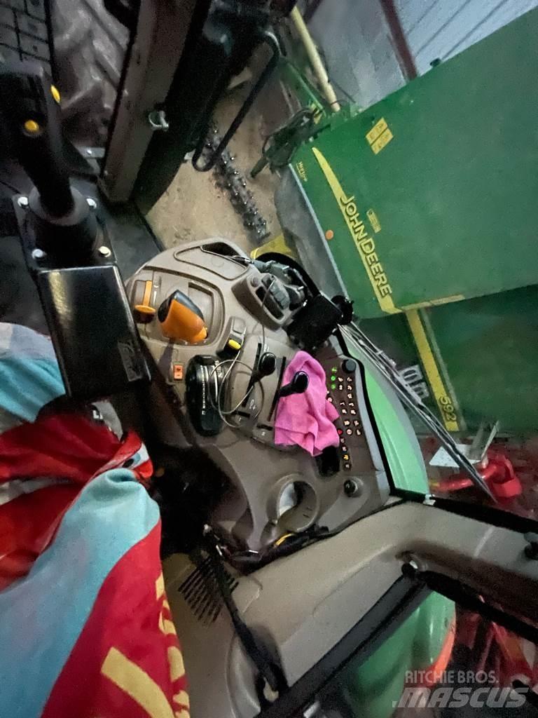 John Deere 6100 M トラクター