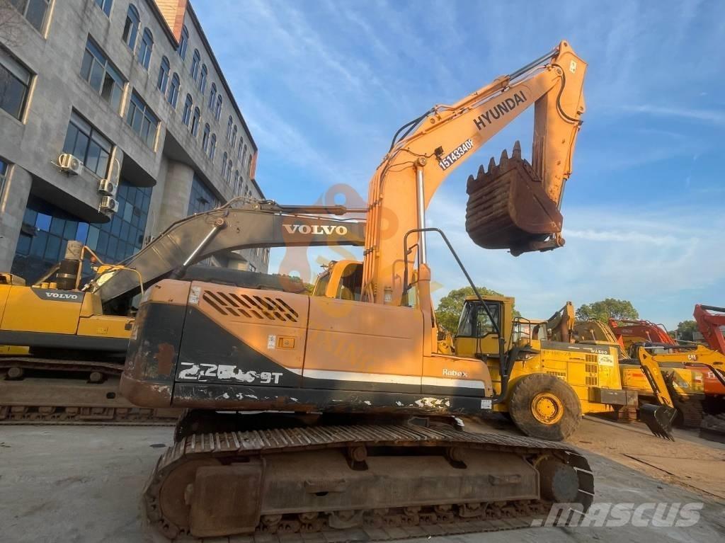 Hyundai Robex 225 大型油圧ショベル12t以上（パワーショベル・ユンボ）