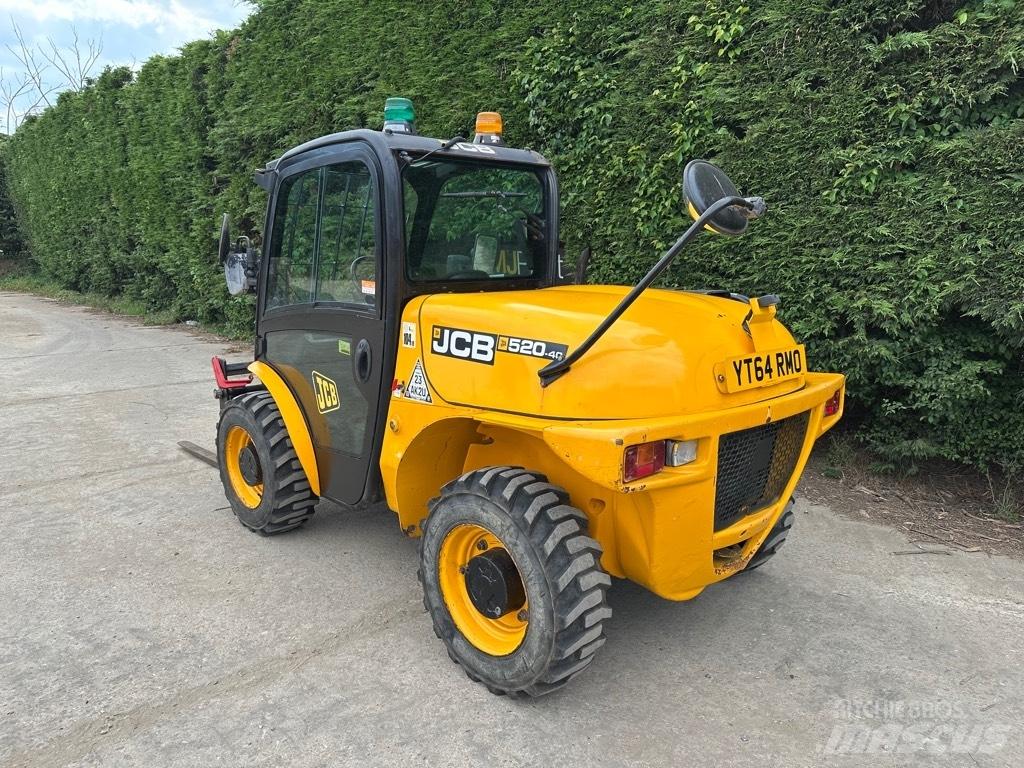 JCB 520-40 テレスコーピックハンドラー