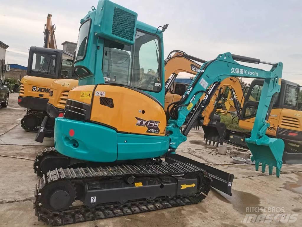 Kubota KX 135 大型油圧ショベル12t以上（パワーショベル・ユンボ）