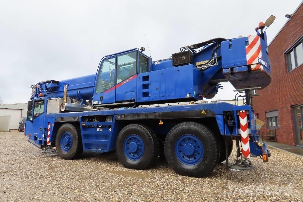 Terex Demag AC 50-1 オールテレーンクレーン