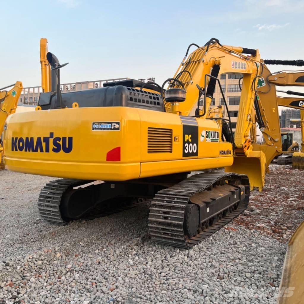 Komatsu PC 300 大型油圧ショベル12t以上（パワーショベル・ユンボ）