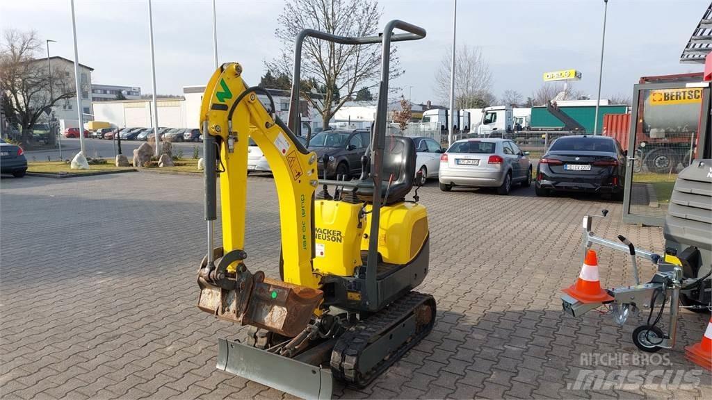 Wacker Neuson 803 大型油圧ショベル12t以上（パワーショベル・ユンボ）