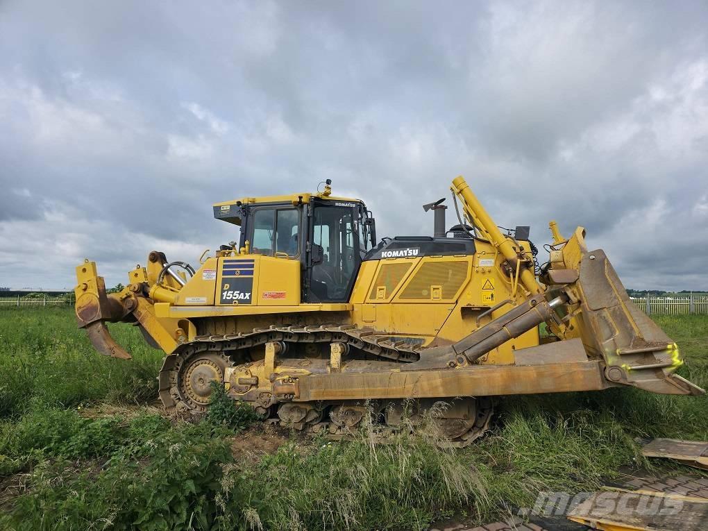 Komatsu D155AX-8 ブルドーザー
