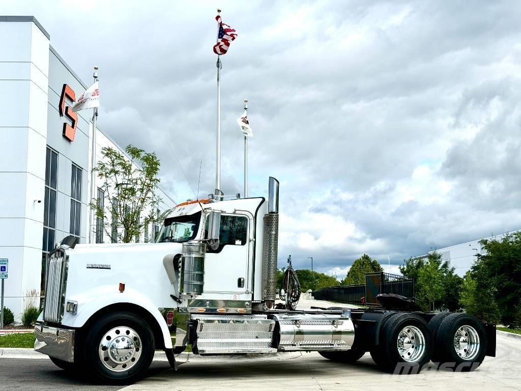Kenworth W 900 中古トラクターヘッド | トレーラーヘッド