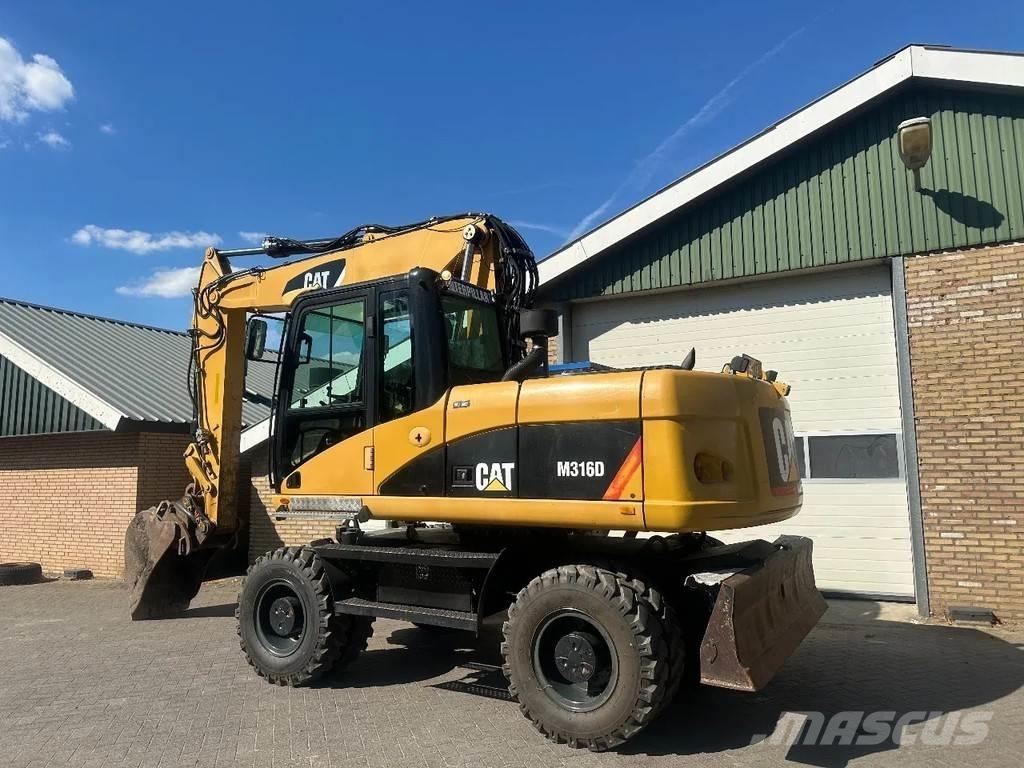 CAT M316D ホイール式油圧ショベル（パワーショベル・ユンボ・バックホー）