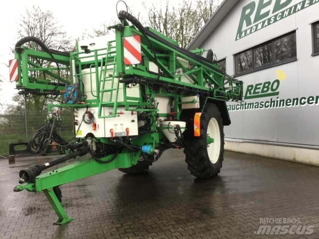 CHD F 7033 A 牽引型スプレイヤー