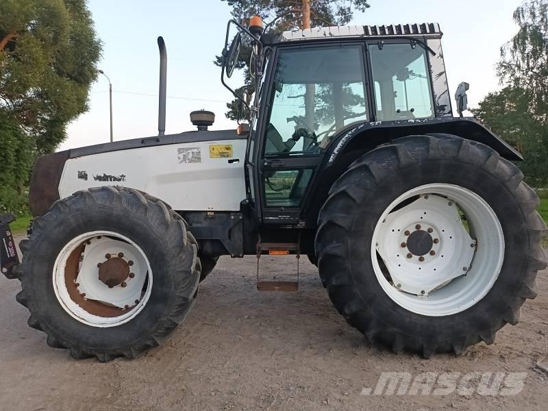 Valmet 8100 トラクター