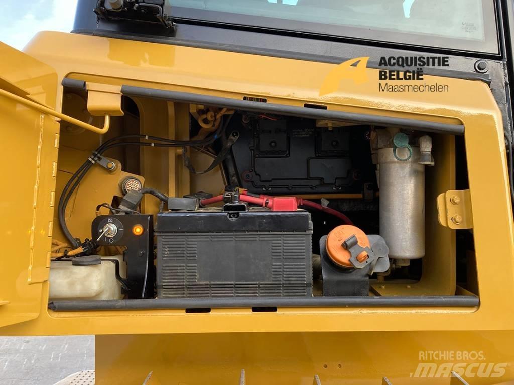 CAT D 6 K 2 LGP ブルドーザー