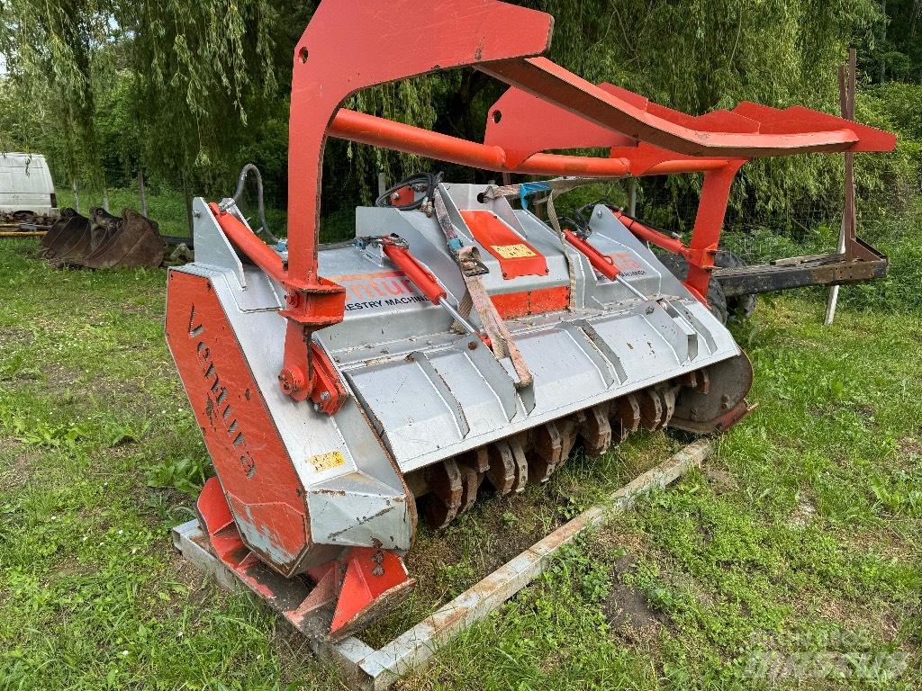 Ventura TFMF 250 林業用マルチャー