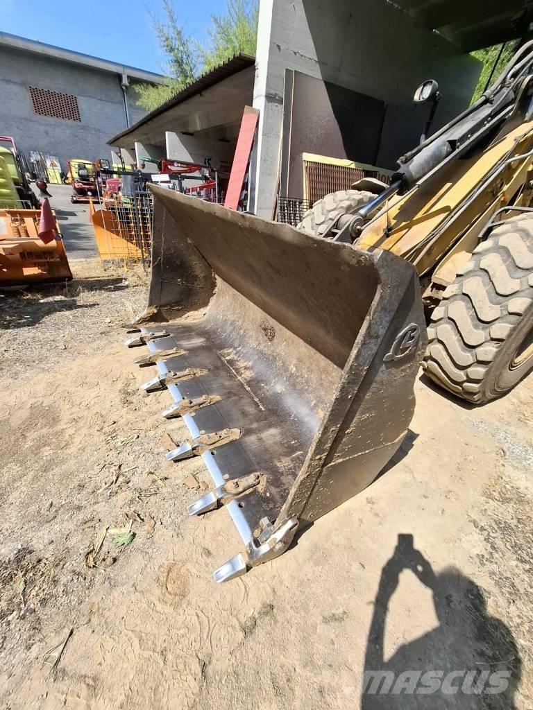 CAT 930 G ホイールローダー・タイヤショベル