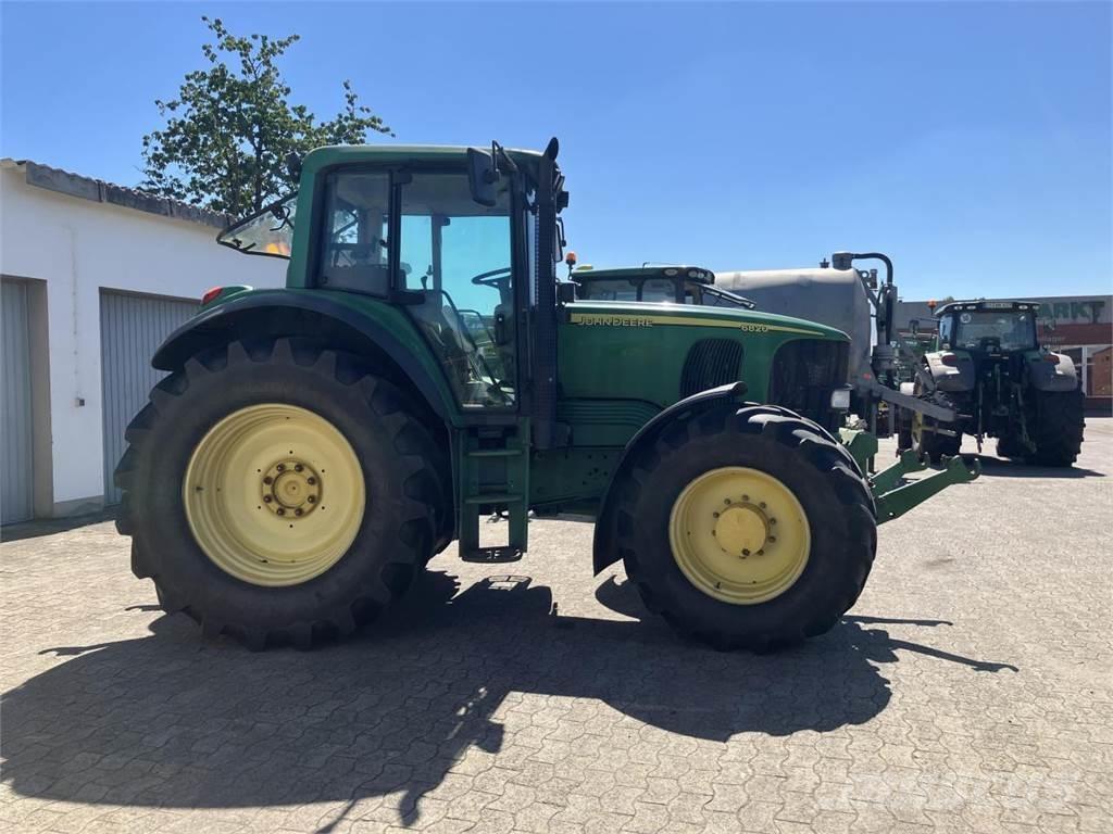 John Deere 6820 トラクター