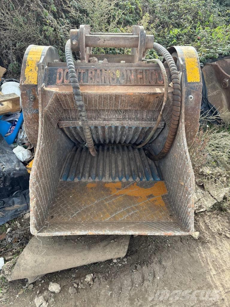 MB Crusher BF 80.3 クラッシャー固定式