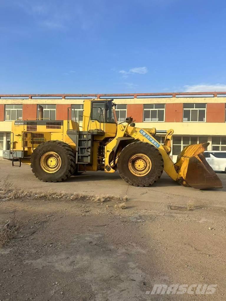 Komatsu WA 600-6 ホイールローダー・タイヤショベル