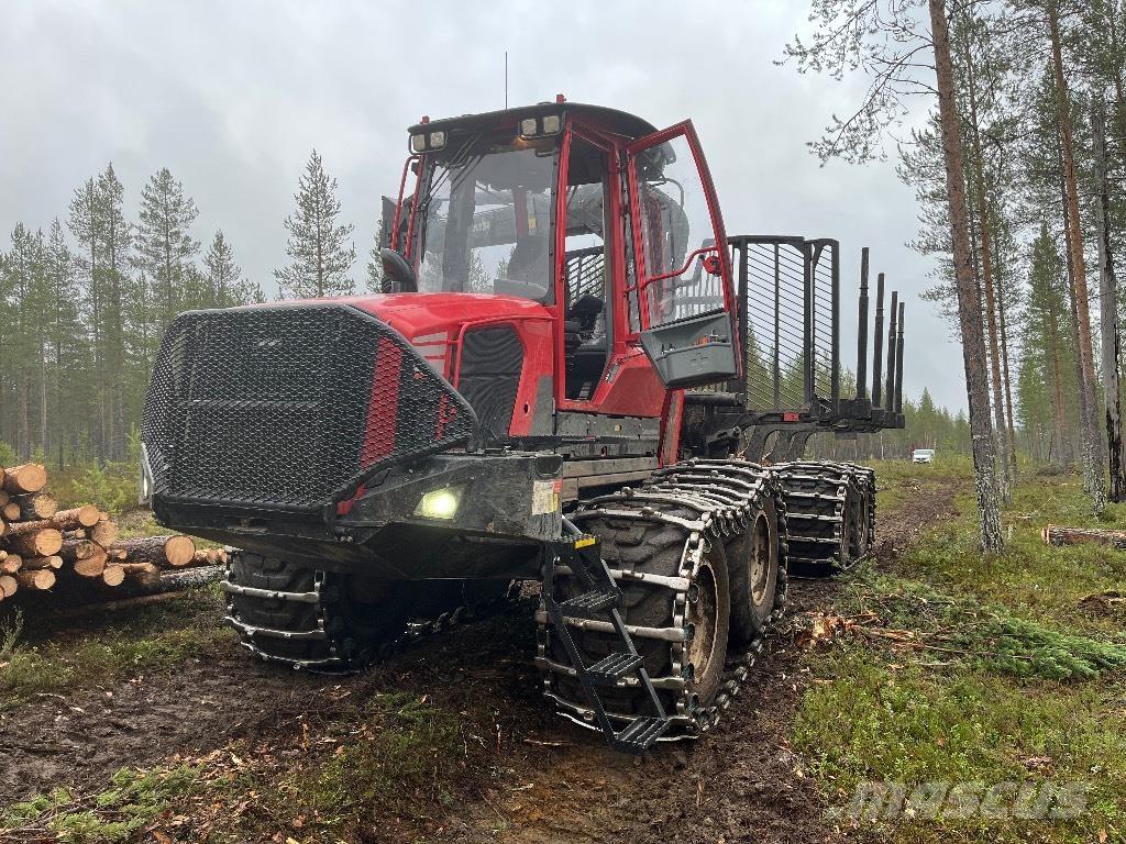 Komatsu 875 フォワーダー