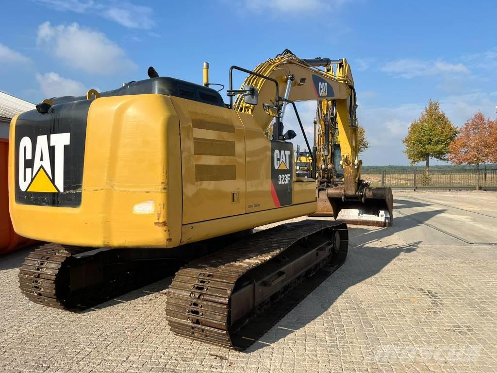 CAT 323 F L 大型油圧ショベル12t以上（パワーショベル・ユンボ）