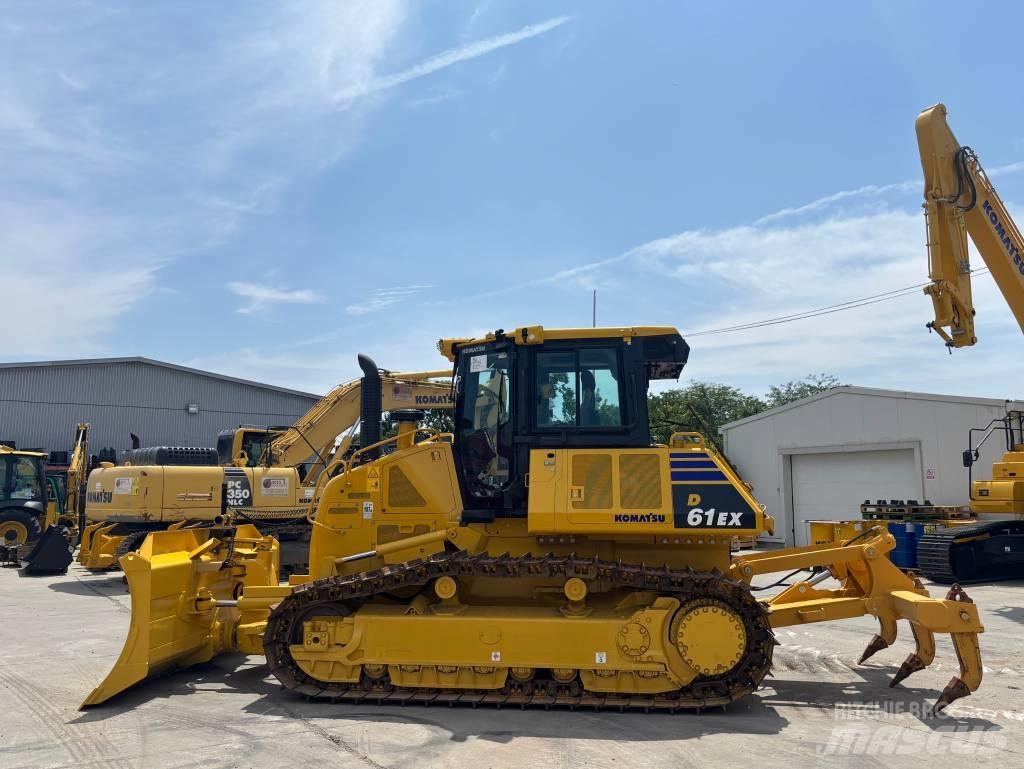 Komatsu D61EX-24E0 ブルドーザー