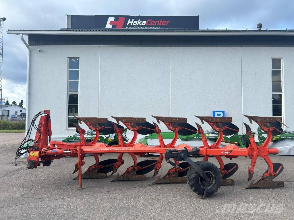 Kuhn Vari-Master 122 リバーシブルプラウ