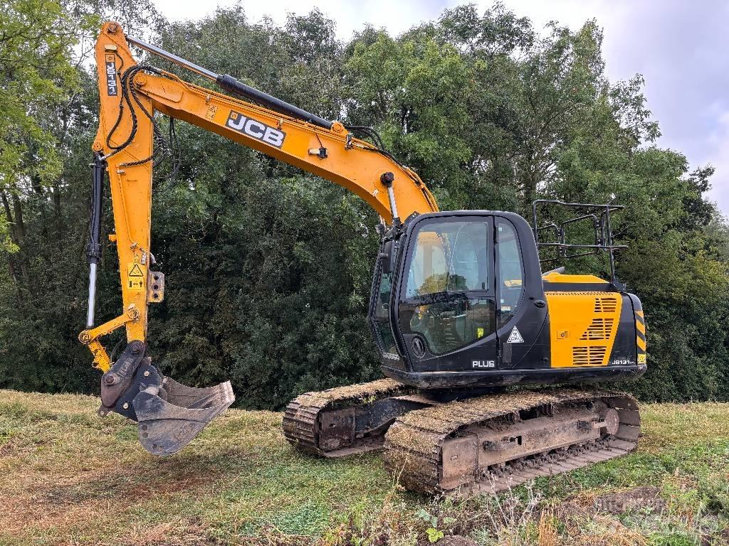 JCB JS 131 LC 大型油圧ショベル12t以上（パワーショベル・ユンボ）